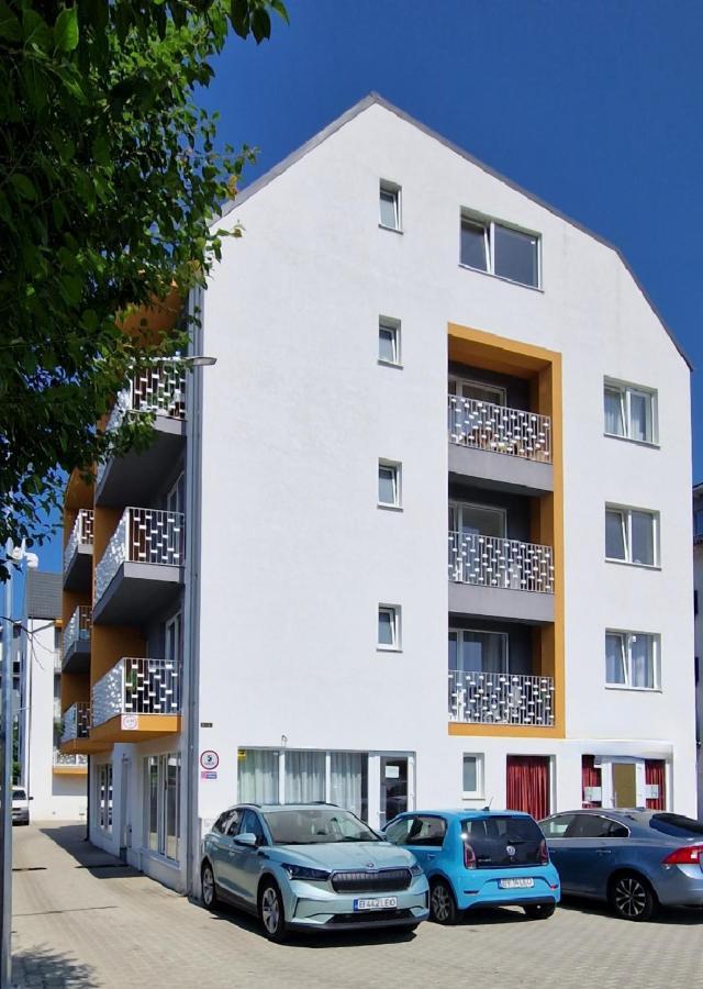 Ap Calas No2 2b, Free Parking * Risnov
