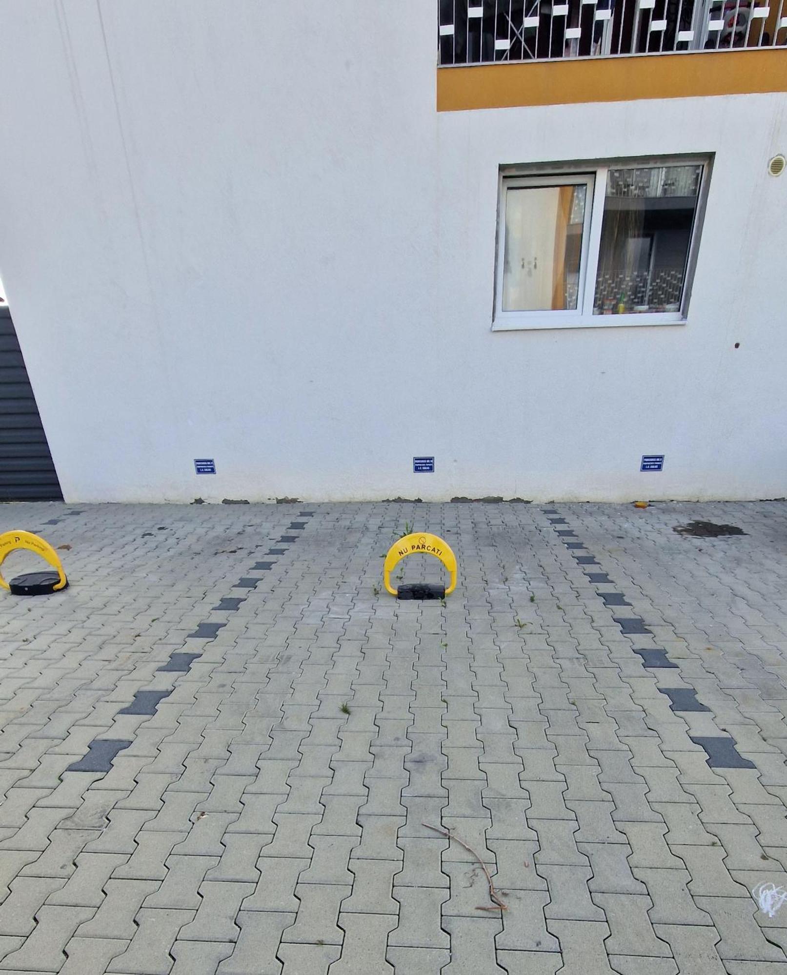 Ap Calas No2 2b, Free Parking
